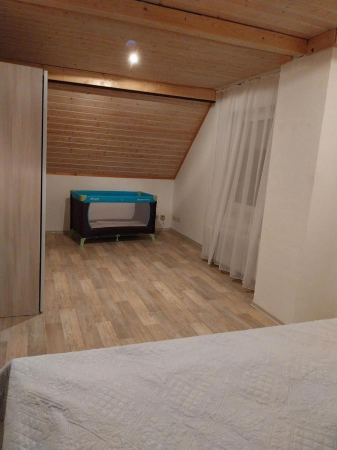 2 Zimmer Ferien & Monteur Wohnung Dg Riedstadt Dış mekan fotoğraf